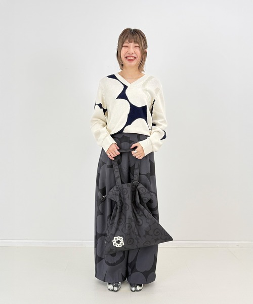 marimekko(マリメッコ)の「【kioski】Metka Mini Unikko / tote bag(トートバッグ・レディース・ブラック/レッド/ベビーピンク・FREE)」の4枚目の写真