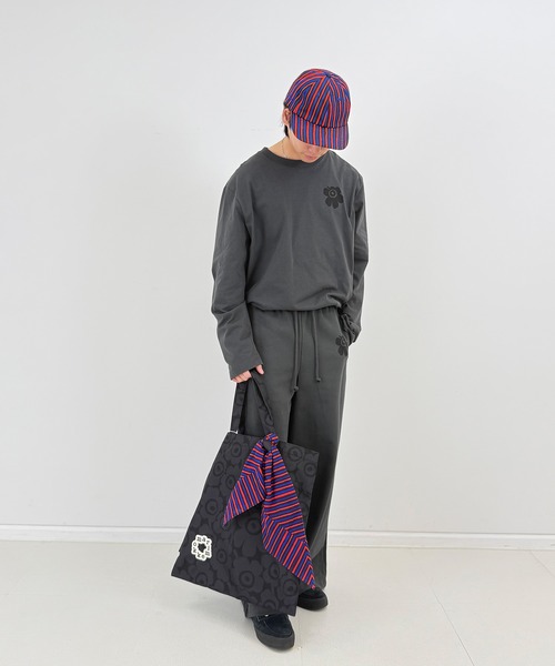 marimekko(マリメッコ)の「【kioski】Metka Mini Unikko / tote bag(トートバッグ・レディース・ブラック/レッド/ベビーピンク・FREE)」の8枚目の写真