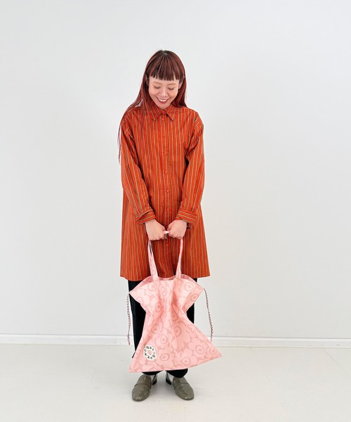 marimekko(マリメッコ)の「【kioski】Metka Mini Unikko / tote bag(トートバッグ・レディース・ブラック/レッド/ベビーピンク・FREE)」の7枚目の写真