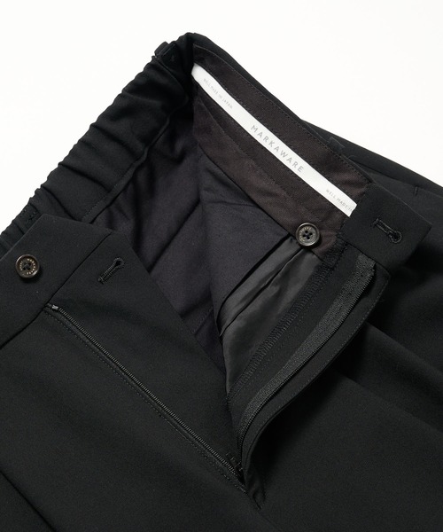markaware（マーカウェア）の「【MARKAWARE】TRIPLE PLEATED WIDE TROUSERS(3/72アルゼンチンウールトロピカルサバイバルクロス / トリプルプリーテッドワイドトラウザーズ)（スラックス・メンズ・ブラック/ベージュ・3/2/1）」の16枚目の写真