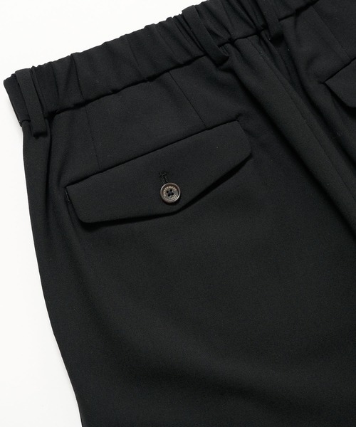 markaware（マーカウェア）の「【MARKAWARE】TRIPLE PLEATED WIDE TROUSERS(3/72アルゼンチンウールトロピカルサバイバルクロス / トリプルプリーテッドワイドトラウザーズ)（スラックス・メンズ・ブラック/ベージュ・3/2/1）」の17枚目の写真