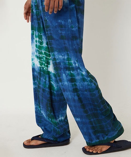 BLUE BLUE JAPAN(ブルーブルージャパン)の「アオミドリシボリ イージーパンツ(その他パンツ・メンズ・モカ・S/M/L/XL)」の7枚目の写真