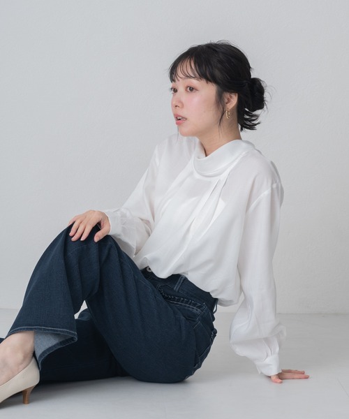 MISCH MASCH（ミッシュマッシュ）の「2026春夏新作 WEB限定 スタンドネックとろみブラウス（シャツ/ブラウス・レディース・ブルー/ホワイト・ﾌﾘ-）」の2枚目の写真