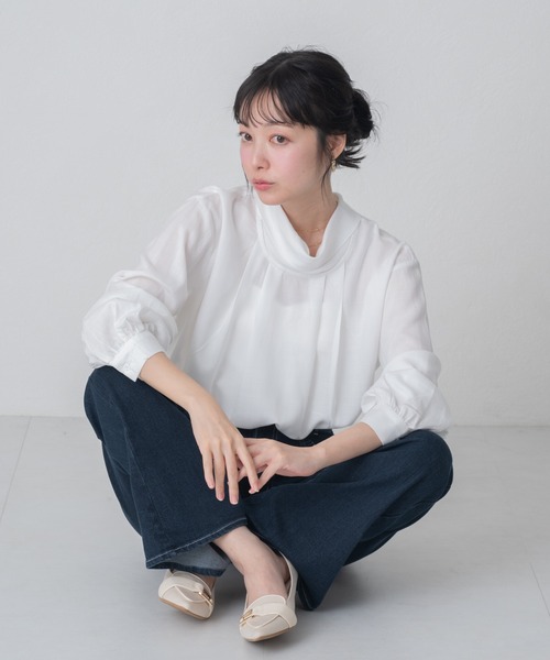 MISCH MASCH（ミッシュマッシュ）の「2026春夏新作 WEB限定 スタンドネックとろみブラウス（シャツ/ブラウス・レディース・ブルー/ホワイト・ﾌﾘ-）」の18枚目の写真