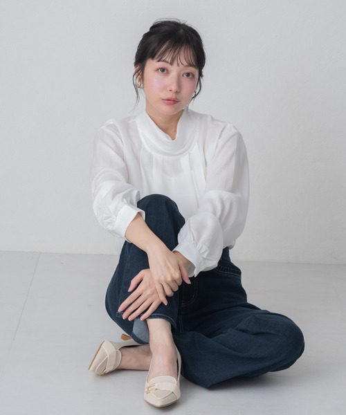 MISCH MASCH（ミッシュマッシュ）の「2026春夏新作 WEB限定 スタンドネックとろみブラウス（シャツ/ブラウス・レディース・ブルー/ホワイト・ﾌﾘ-）」の19枚目の写真