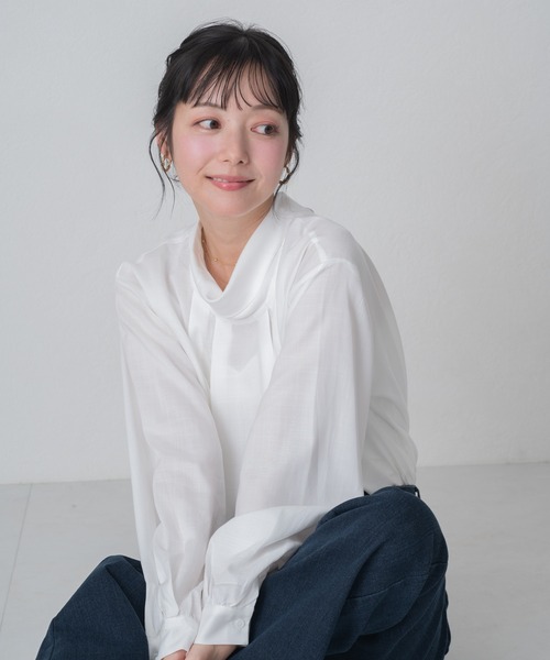 MISCH MASCH（ミッシュマッシュ）の「2026春夏新作 WEB限定 スタンドネックとろみブラウス（シャツ/ブラウス・レディース・ブルー/ホワイト・ﾌﾘ-）」の14枚目の写真