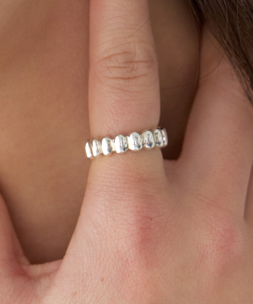 BYWEEKEND（バイウィーケンド）の「Trame ring（リング・レディース・シルバー・11/13/15 /17）」の3枚目の写真