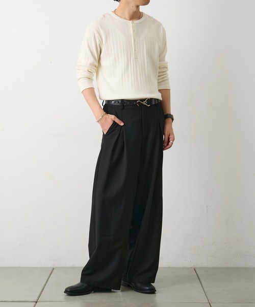 COLONY 2139（コロニートゥーワンスリーナイン）の「テレコリブヘンリーネック（Tシャツ/カットソー・メンズ・ブラック/ホワイト・LARGE/MEDIUM）」の22枚目の写真