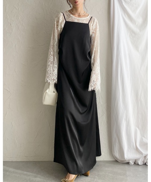 She's Closet(シーズクローゼット)の「タックドレープ セミフレア タイトロング サテンキャミワンピース(ワンピース・レディース・ブラック/アイボリー・FREE)」の9枚目の写真