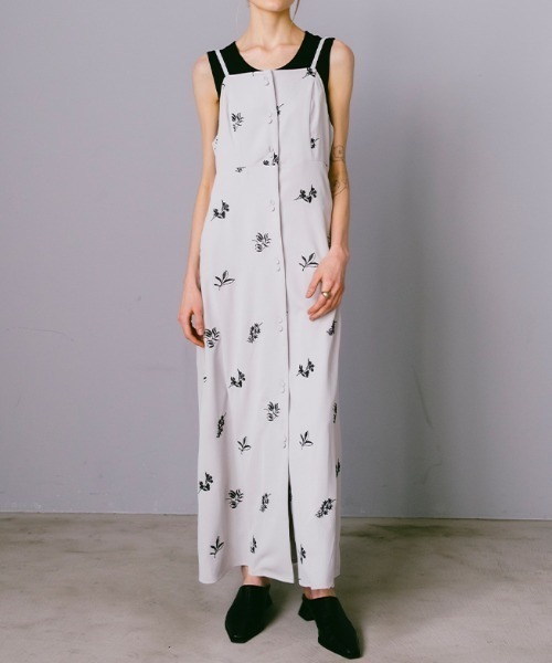 sahara(サハラ)の「【PRE ORDER】Flower Embroidery Dress(ワンピース・レディース・ブラック/ベージュ/ライトグレー・FREE)」の3枚目の写真
