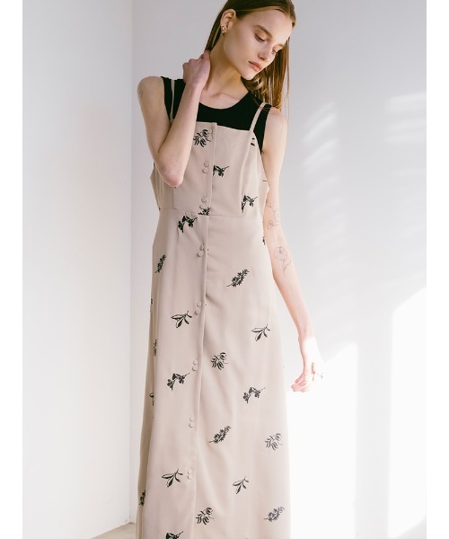sahara(サハラ)の「【PRE ORDER】Flower Embroidery Dress(ワンピース・レディース・ブラック/ベージュ/ライトグレー・FREE)」の5枚目の写真