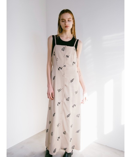 sahara(サハラ)の「【PRE ORDER】Flower Embroidery Dress(ワンピース・レディース・ブラック/ベージュ/ライトグレー・FREE)」の8枚目の写真