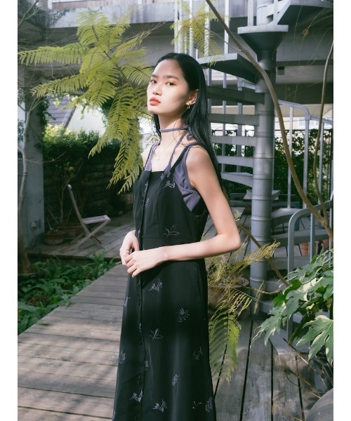 sahara(サハラ)の「【PRE ORDER】Flower Embroidery Dress(ワンピース・レディース・ブラック/ベージュ/ライトグレー・FREE)」の18枚目の写真