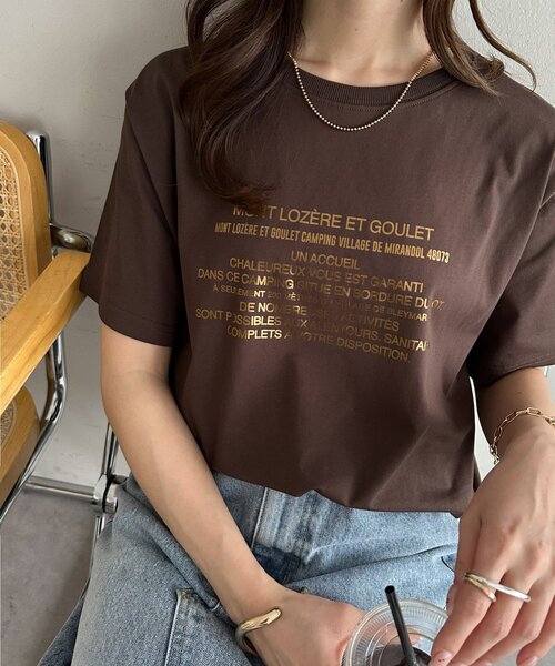 DISCOAT(ディスコート)の「箔プリントTシャツ(Tシャツ/カットソー・レディース・オフホワイト/ライトベージュ/ブラウン・FREE)」の5枚目の写真