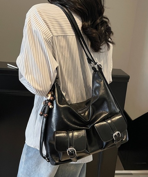Teem Store(チームストア)の「【大容量/3WAY◎】【5色展開】3WAYフロントポケット フェイクレザーショルダーバッグ リュック トート(ショルダーバッグ・レディース・シルバー/ブラウン/ダークブラウン/ホワイト/ブラック・F)」の21枚目の写真