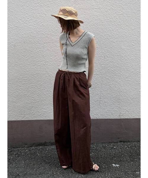 LAGUNAMOON（ラグナムーン）の「ウエストレースリラックスパンツ セットアップ（その他パンツ・レディース・アイボリー/ブラウン・SMALL/MEDIUM）」の13枚目の写真