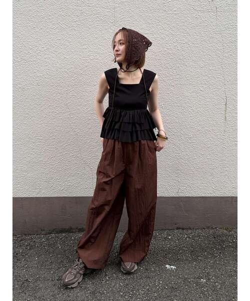 LAGUNAMOON（ラグナムーン）の「ウエストレースリラックスパンツ セットアップ（その他パンツ・レディース・アイボリー/ブラウン・SMALL/MEDIUM）」の15枚目の写真