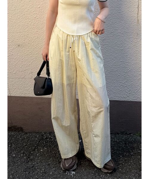 LAGUNAMOON(ラグナムーン)の「ウエストレースリラックスパンツ 【夏服】 【セットアップ対応】(その他パンツ・レディース・アイボリー/ブラウン・SMALL/MEDIUM)」の6枚目の写真