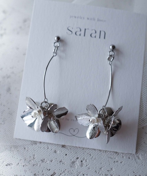 CERCA(チェルカ)の「saran jewelry/フラワーモチーフ ピアス /金属アレルギー対応(ピアス(両耳用)・レディース・シルバー/ゴールド・FREE)」の12枚目の写真
