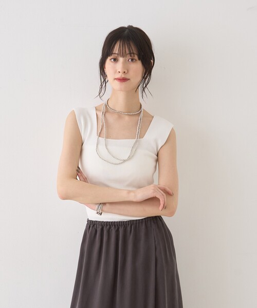 Rouge vif(ルージュヴィフ)の「テンセルコットン総針スクエアネックニットタンク(タンクトップ・レディース・ブラウン/オフホワイト/ブラック・フリー)」の5枚目の写真