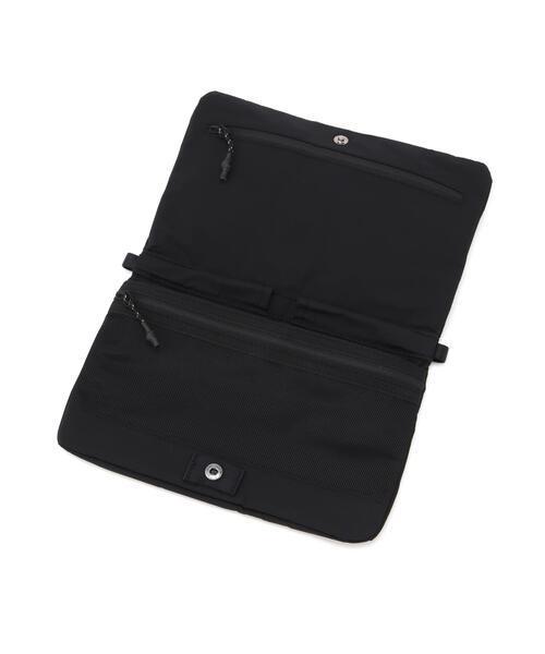Topologie(トポロジー)の「Topologie/トポロジー Flat Sacoche Small Tech Sateen フラット サコッシュ スモールテックサテン【バッグ単体】(ショルダーバッグ・メンズ・ブラック・F)」の3枚目の写真