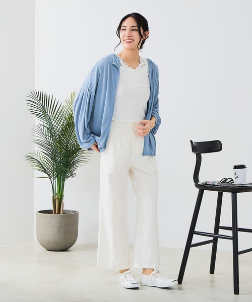fort point(フォーポイント)の「【C-FORTPOINT/フォートポイント】モチーフレースタンクトップ 2 接触冷感 襟元レース 重ね着 レイヤード インナー 上品 大人可愛い(タンクトップ・レディース・ブルー/オフホワイト/ブラック/ラベンダー/ベージュ・FREE)」の12枚目の写真