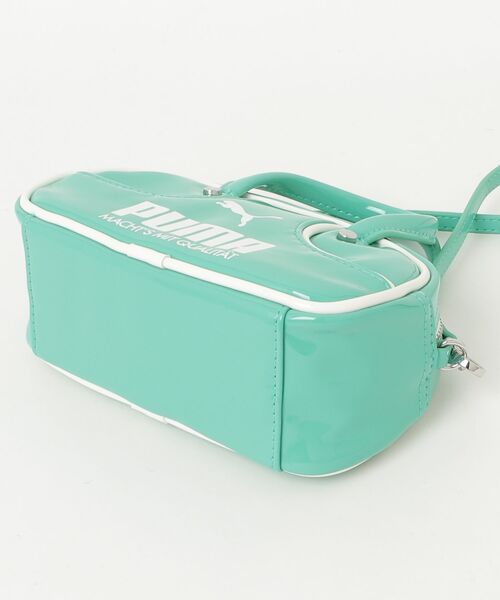 PUMA（プーマ）の「プーマ【PUMA】- グリップバッグ【1976 MICRO GRIP BAG VIBRANT GREEN 091824-10】（ショルダーバッグ・レディース・グリーン・ONE SIZE）」の6枚目の写真