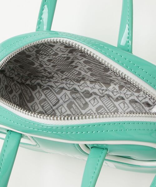 PUMA（プーマ）の「プーマ【PUMA】- グリップバッグ【1976 MICRO GRIP BAG VIBRANT GREEN 091824-10】（ショルダーバッグ・レディース・グリーン・ONE SIZE）」の7枚目の写真
