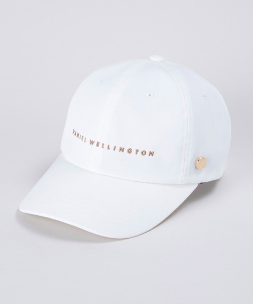 Daniel Wellington(ダニエルウェリントン)の「【DANIEL WELLINGTON】ダニエルウェリントン ロゴ刺繍 ベースボールキャップ(キャップ・レディース・ブラック系4/ベージュ系3/グリーン系1/グリーン系3/ブラック系5/ブラック系6/グレー系2/グレー系3/グレー系1/ベージュ系2/グリーン系2/キャメル/ベージュ系4/ネイビー/ピンク系1/ブラック系3/ブラック系2/ブラック系7/ホワイト系2/ブラック系1/ベージュ系1/ホワイト系1/カーキ・FREE)」の3枚目の写真