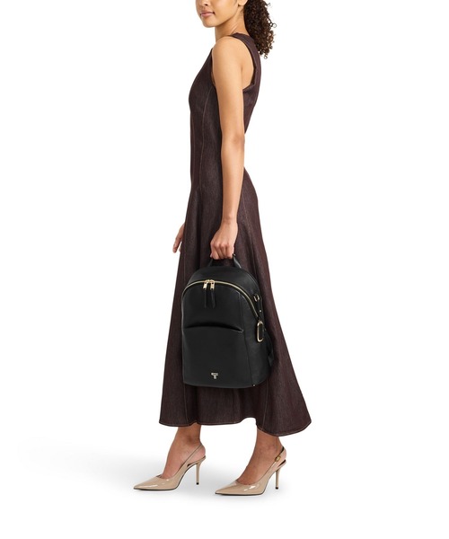TUMI(トゥミ)の「VOYAGEUR 「ライナ」ミディアム・バックパック(A4/PC13インチまで対応)(バックパック/リュック・レディース・ブラック・FREE)」の3枚目の写真