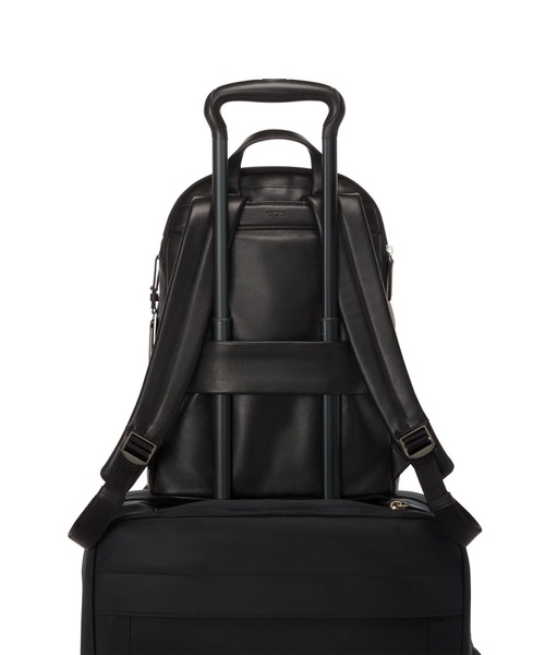 TUMI(トゥミ)の「VOYAGEUR 「ライナ」ミディアム・バックパック(A4/PC13インチまで対応)(バックパック/リュック・レディース・ブラック・FREE)」の8枚目の写真