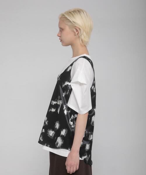 LAATO(ラート)の「tack sleeve tee(Tシャツ/カットソー・レディース・ホワイト/キャメル/ブラック・FREE)」の4枚目の写真