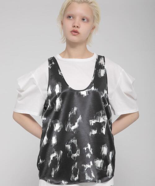 LAATO(ラート)の「tack sleeve tee(Tシャツ/カットソー・レディース・ホワイト/キャメル/ブラック・FREE)」の6枚目の写真