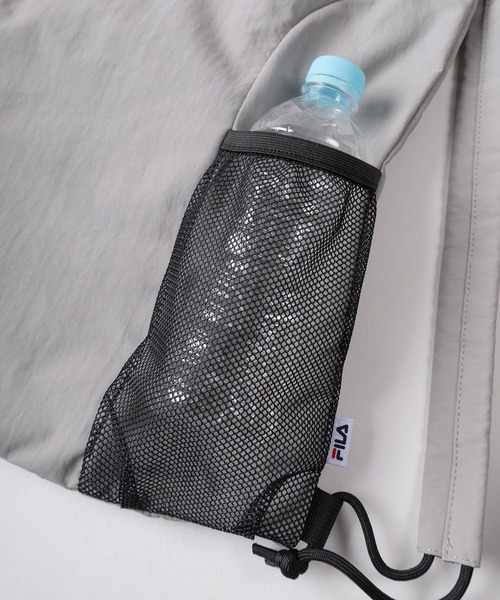 FILA(フィラ)の「【77】【FILA/フィラ】ワンポイントロゴ刺繍 ナイロン ナップサック/ショルダーパッド付/15L(バックパック/リュック・レディース・カーキ/ブラック/ライトグレー・FREE)」の7枚目の写真
