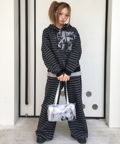 LUVISTRUE（ラヴイズトゥルー）の「SHUGO CHARA! STRIPE SWEATPANTS(BLACK)（スウェットパンツ・レディース・その他・FREE）」の2枚目の写真