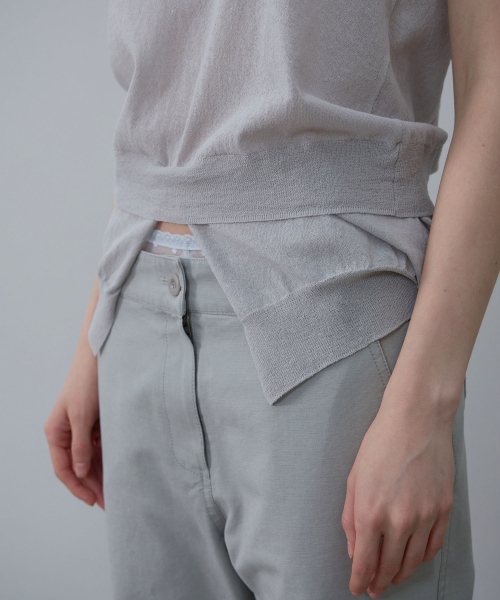 LCDC TM(エルシーディーシーティーエム)の「SHEER KNIT SLEEVELESS TOP (LIGHT GREY)(Tシャツ/カットソー・レディース・その他・OS)」の7枚目の写真
