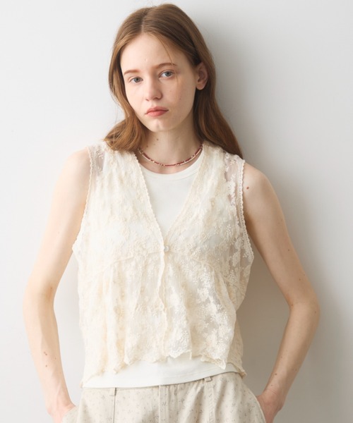 Crisp(クリスプ)の「flower tulle gather tank / フラワーチュールギャザータンク(シャツ/ブラウス・レディース・ナチュラル・FREE)」の3枚目の写真