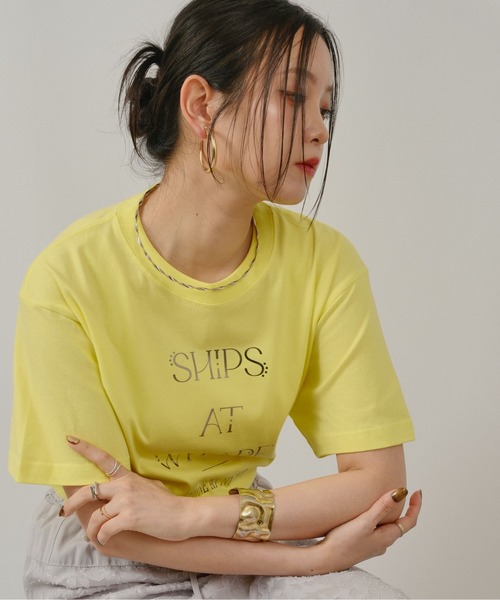 palm RICHE(ポームリシュ)の「箔ロゴプリントT(Tシャツ/カットソー・レディース・ブラック/ライトイエロー/オフホワイト・M)」の7枚目の写真