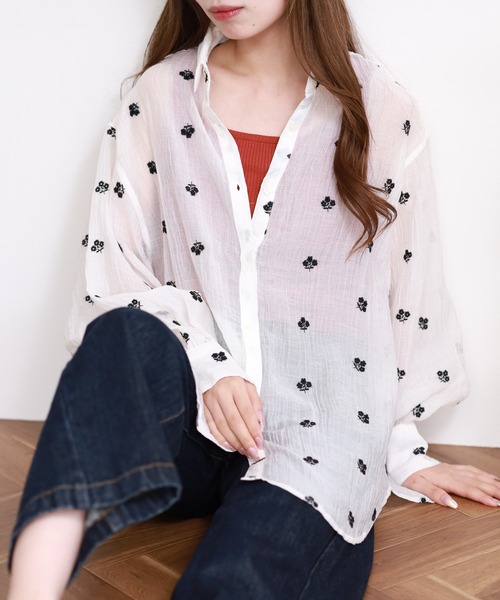 atONE(アットワン)の「揚柳刺繍BIGシャツ 長袖(シャツ/ブラウス・レディース・ブラック×ホワイト/ブルー系その他7/ホワイト×ブラック・F)」の8枚目の写真