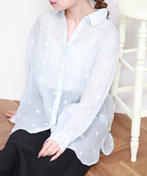 atONE(アットワン)の「揚柳刺繍BIGシャツ 長袖(シャツ/ブラウス・レディース・ブラック×ホワイト/ブルー系その他7/ホワイト×ブラック・F)」の17枚目の写真