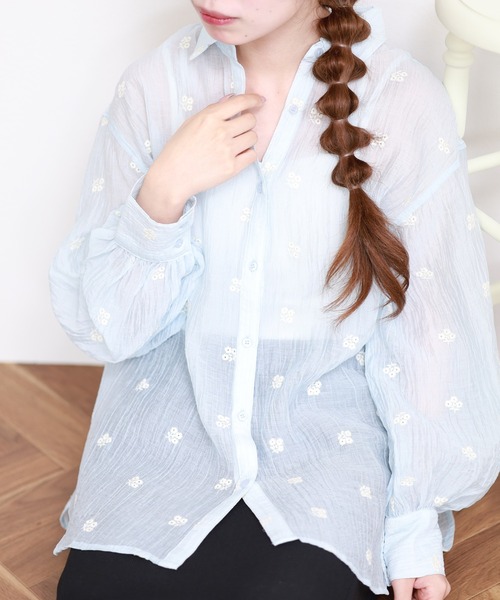 atONE(アットワン)の「揚柳刺繍BIGシャツ 長袖(シャツ/ブラウス・レディース・ブラック×ホワイト/ブルー系その他7/ホワイト×ブラック・F)」の16枚目の写真