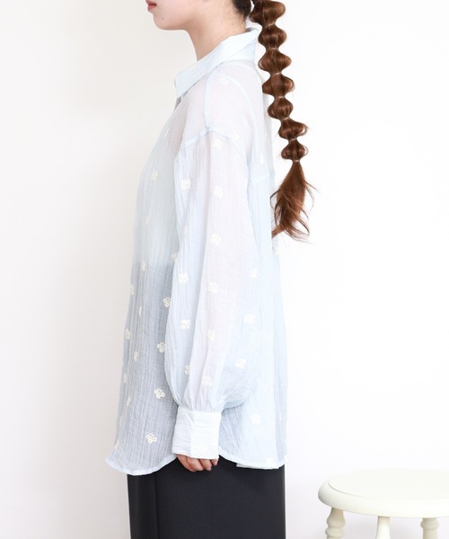atONE(アットワン)の「揚柳刺繍BIGシャツ 長袖(シャツ/ブラウス・レディース・ブラック×ホワイト/ブルー系その他7/ホワイト×ブラック・F)」の10枚目の写真