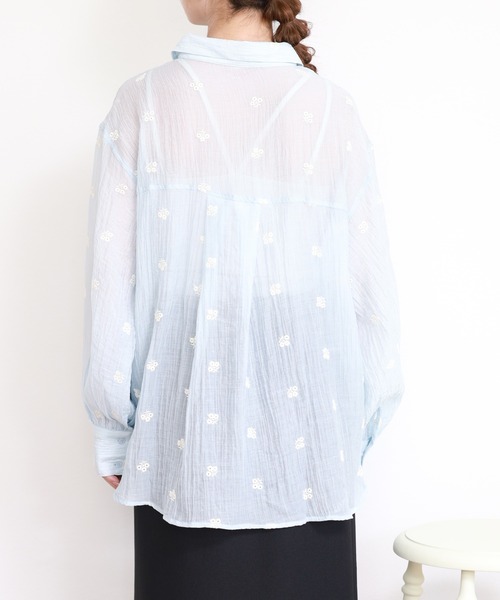 atONE(アットワン)の「揚柳刺繍BIGシャツ 長袖(シャツ/ブラウス・レディース・ブラック×ホワイト/ブルー系その他7/ホワイト×ブラック・F)」の9枚目の写真