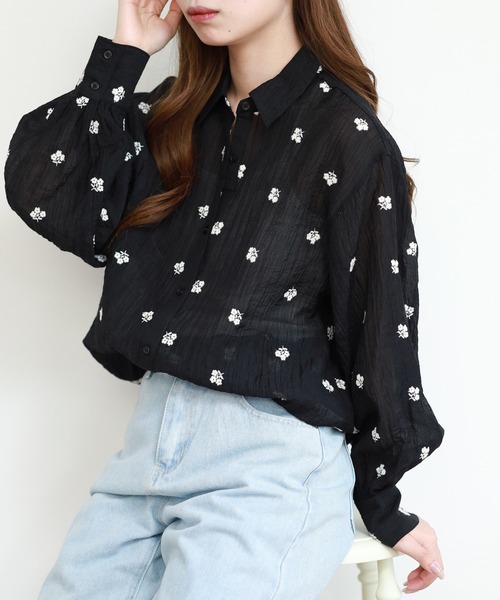 atONE(アットワン)の「揚柳刺繍BIGシャツ 長袖(シャツ/ブラウス・レディース・ブラック×ホワイト/ブルー系その他7/ホワイト×ブラック・F)」の22枚目の写真