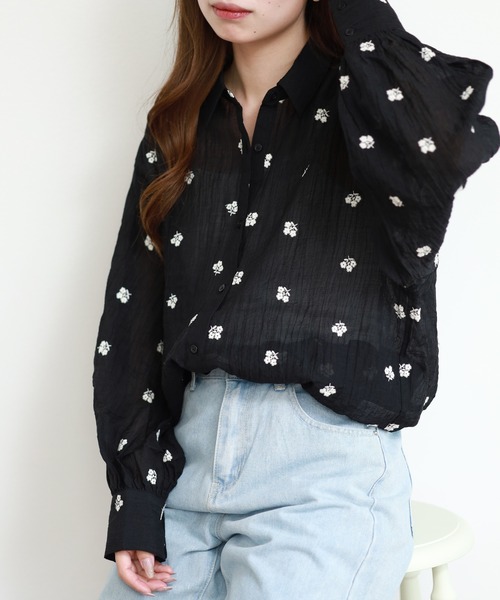 atONE(アットワン)の「揚柳刺繍BIGシャツ 長袖(シャツ/ブラウス・レディース・ブラック×ホワイト/ブルー系その他7/ホワイト×ブラック・F)」の21枚目の写真