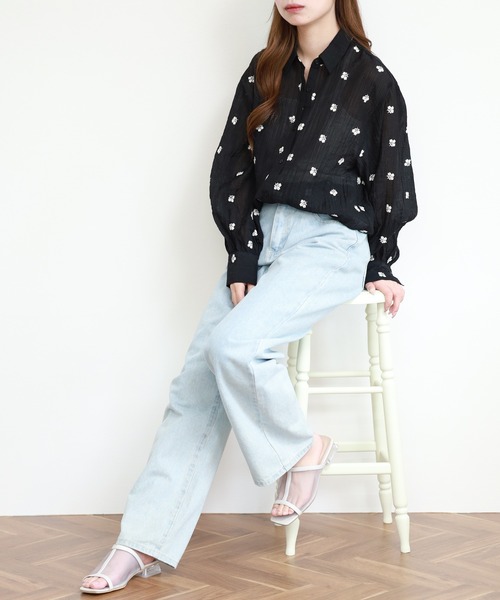 atONE(アットワン)の「揚柳刺繍BIGシャツ 長袖(シャツ/ブラウス・レディース・ブラック×ホワイト/ブルー系その他7/ホワイト×ブラック・F)」の20枚目の写真