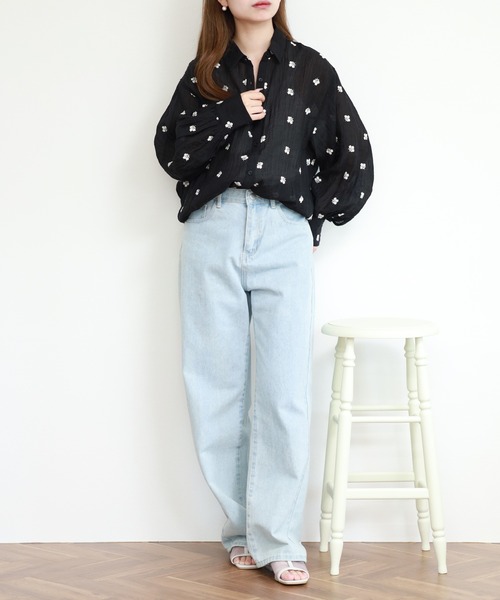atONE(アットワン)の「揚柳刺繍BIGシャツ 長袖(シャツ/ブラウス・レディース・ブラック×ホワイト/ブルー系その他7/ホワイト×ブラック・F)」の19枚目の写真