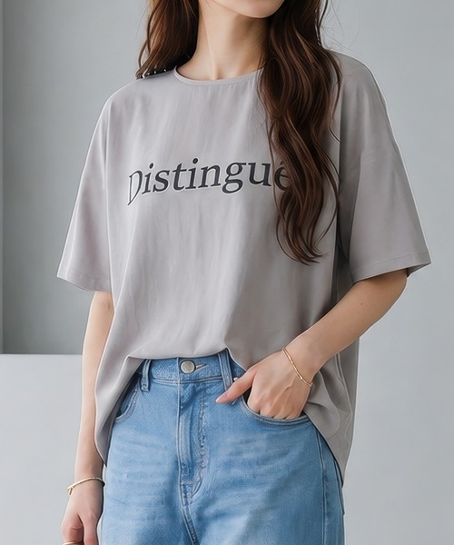 itto...(イット)の「【接触冷感&UVカット】ひんやりさらさらジョーゼットゆったりロゴTシャツ(Tシャツ/カットソー・レディース・グレー/ブラック/オフホワイト・FREE)」の2枚目の写真