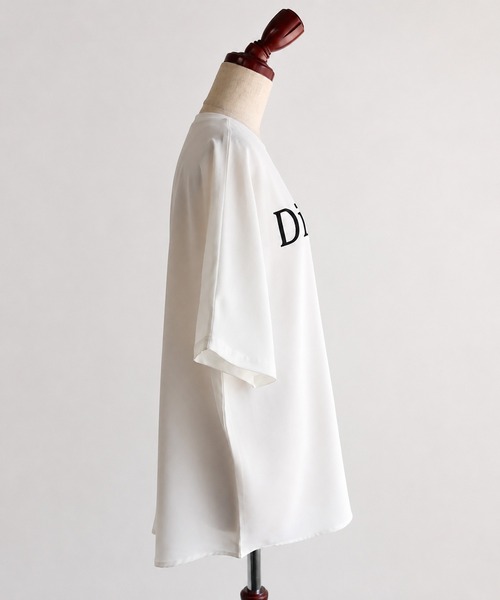 itto...(イット)の「【接触冷感&UVカット】ひんやりさらさらジョーゼットゆったりロゴTシャツ(Tシャツ/カットソー・レディース・グレー/ブラック/オフホワイト・FREE)」の21枚目の写真