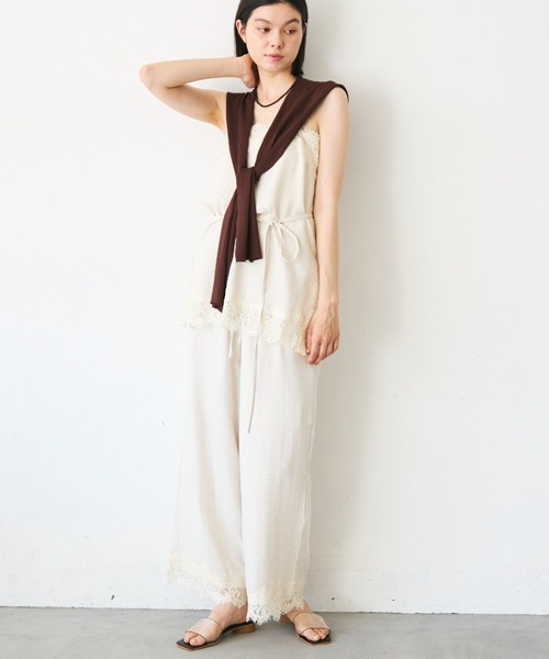 Trish(トリッシュ)の「麻調レースヘムパンツ(その他パンツ・レディース・ブラウン/アイボリー・SMALL/MEDIUM)」の10枚目の写真